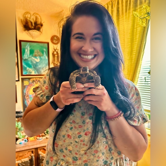 Meet your Posher, Joy - Picture 2 of 4